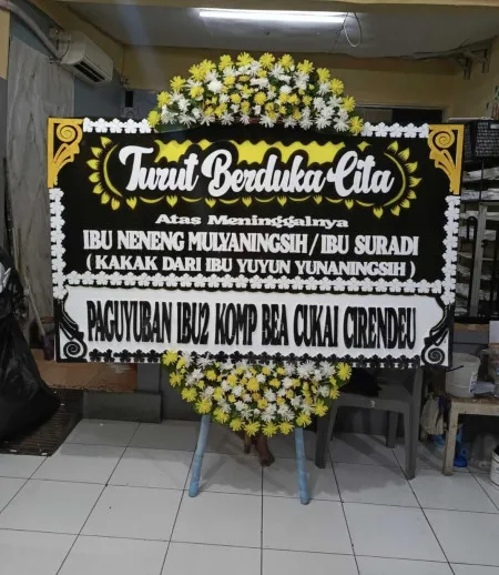 Papan Bunga Duka Ujung Menteng